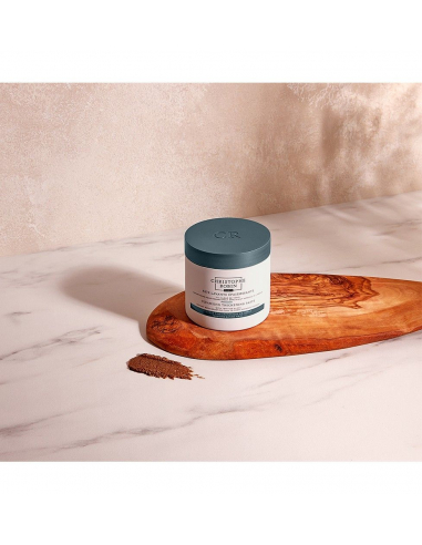 Pasta lavante-densificante con...